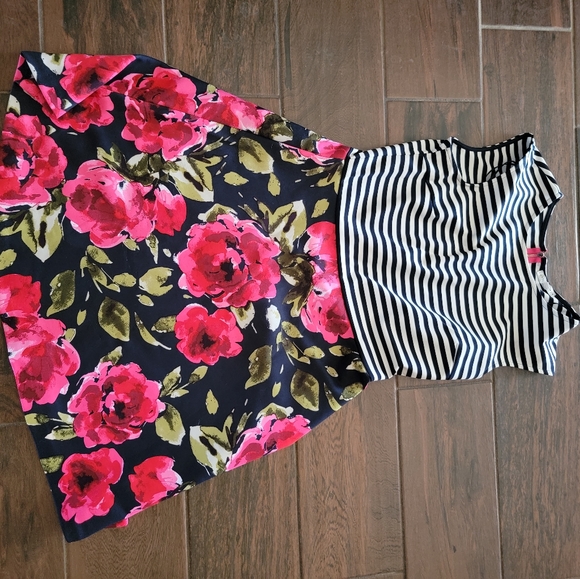 Sandra Darren Dress - Picture 1 of 2